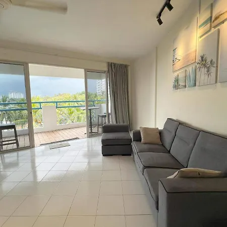 Beachfront Unit At Seri Bulan , Pantai Teluk Kemang Kampong Tanah Merah  Exterior photo