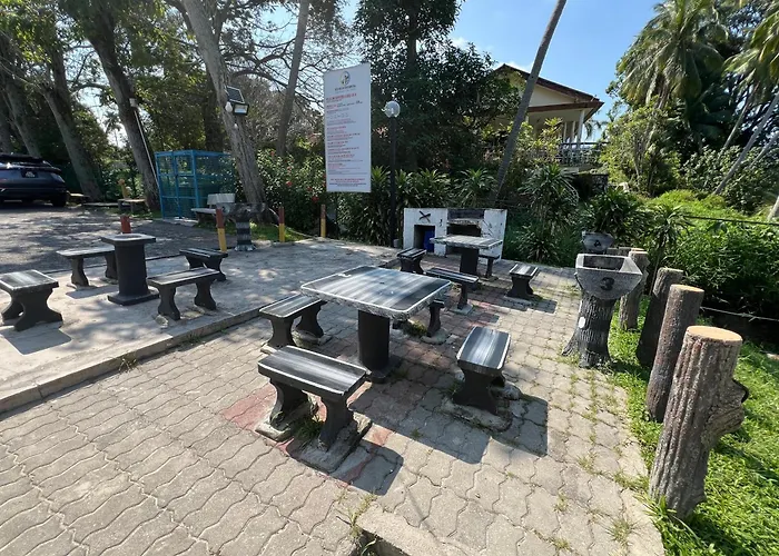 Beachfront Unit At Seri Bulan , Pantai Teluk Kemang