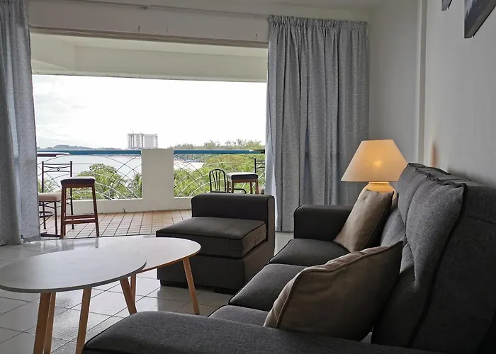 Beachfront Unit At Seri Bulan , Pantai Teluk Kemang