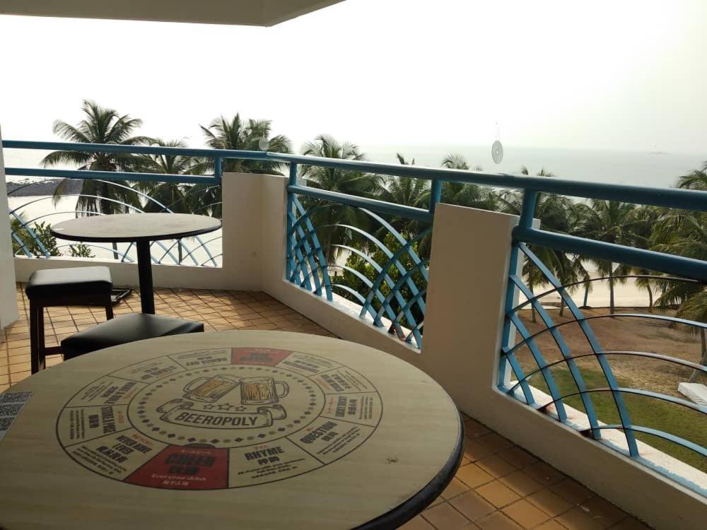 Apartment Beachfront Unit At Seri Bulan , Pantai Teluk Kemang