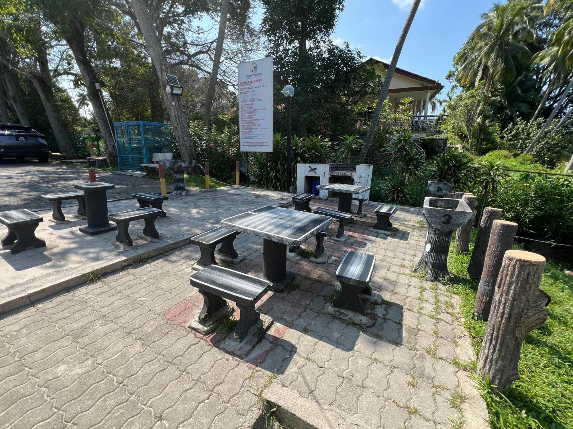 Apartment Beachfront Unit At Seri Bulan , Pantai Teluk Kemang Kampong Tanah Merah (Negeri Sembilan)