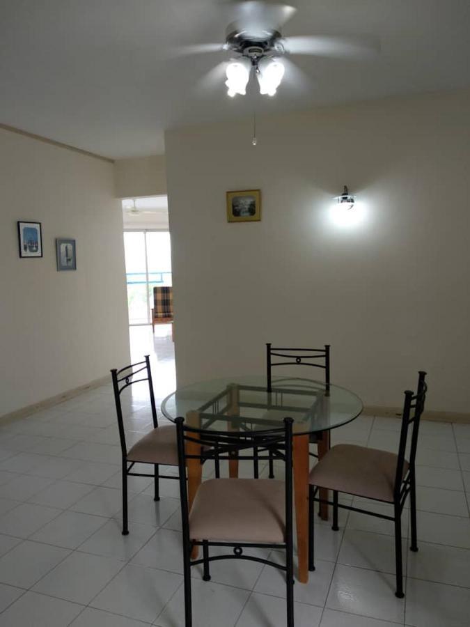 Beachfront Unit At Seri Bulan , Pantai Teluk Kemang *