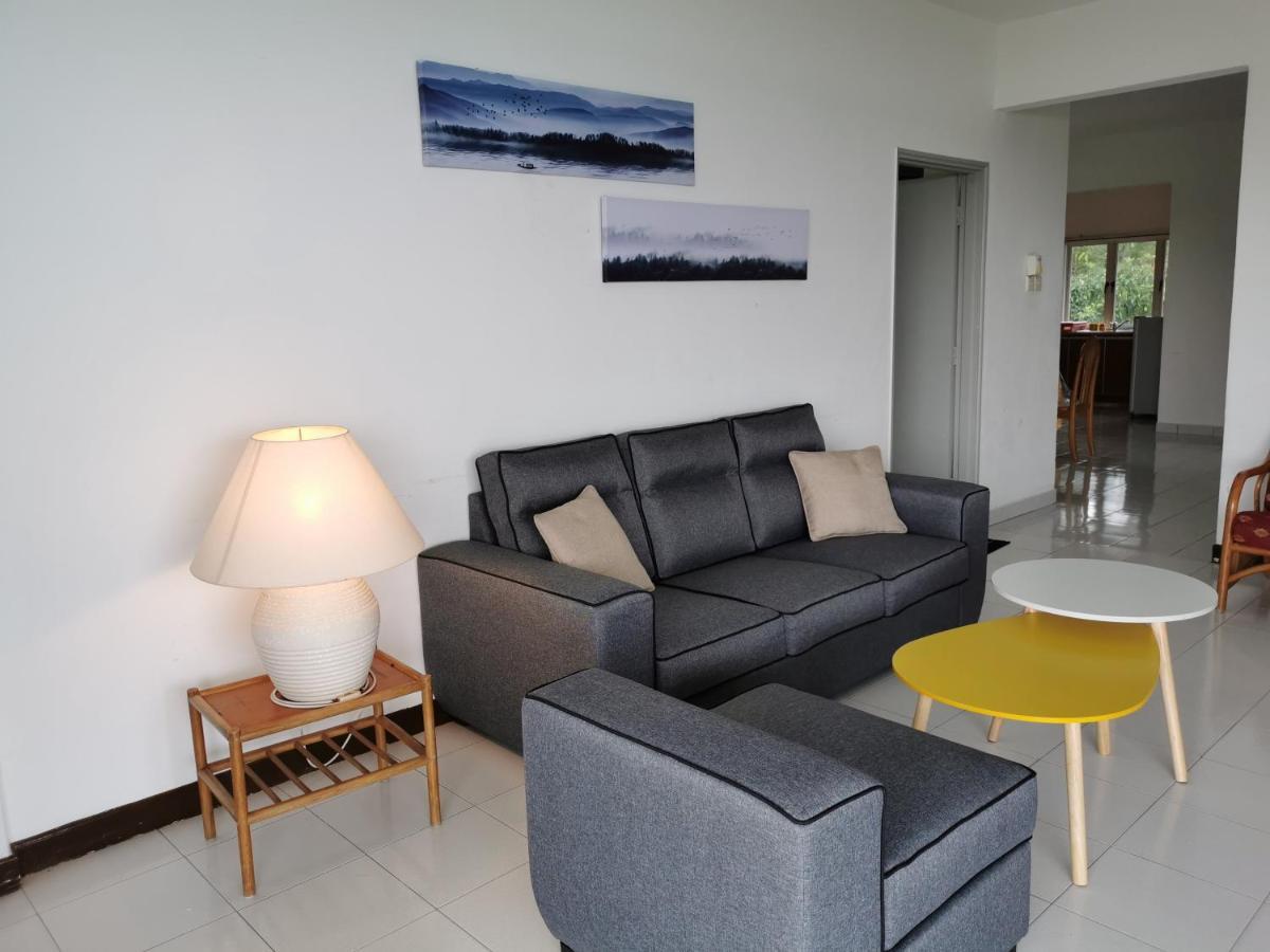 Beachfront Unit At Seri Bulan , Pantai Teluk Kemang Kampong Tanah Merah (Negeri Sembilan)