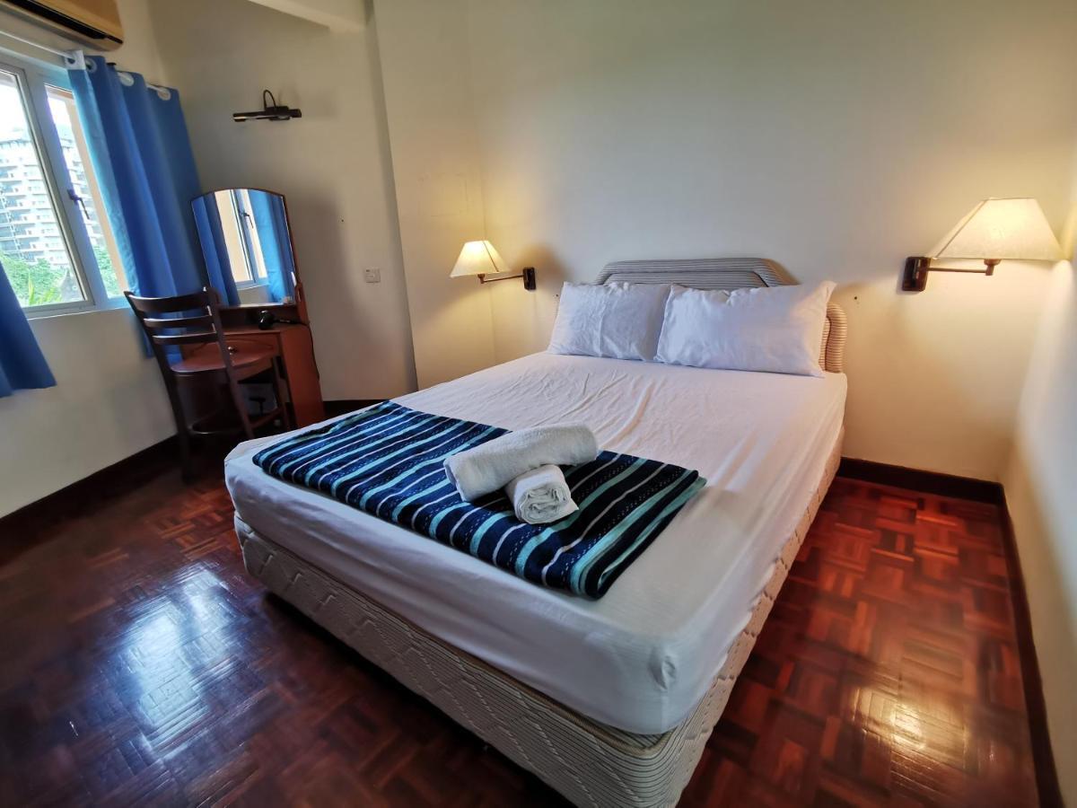 Apartment Beachfront Unit At Seri Bulan , Pantai Teluk Kemang *